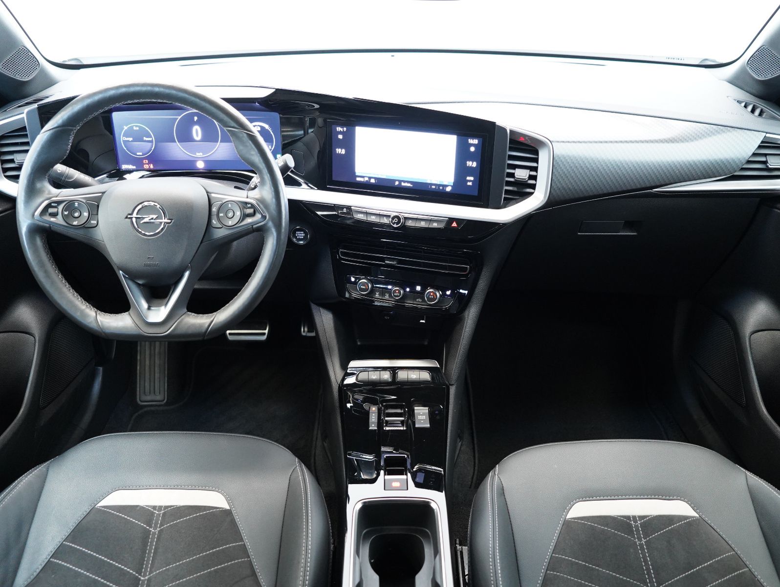 Fahrzeugabbildung Opel Mokka e Ultimate INTELLILUX/ACC/NAVI/SOH