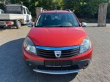 Dacia Sandero Stepway 1.6*KLIMA*AHK* - Dacia Sandero aus 2010: Stepway