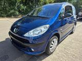 Peugeot 1007 Premium TÜV Neu - Peugeot 1007 mit Benzin-Antrieb: Automatik