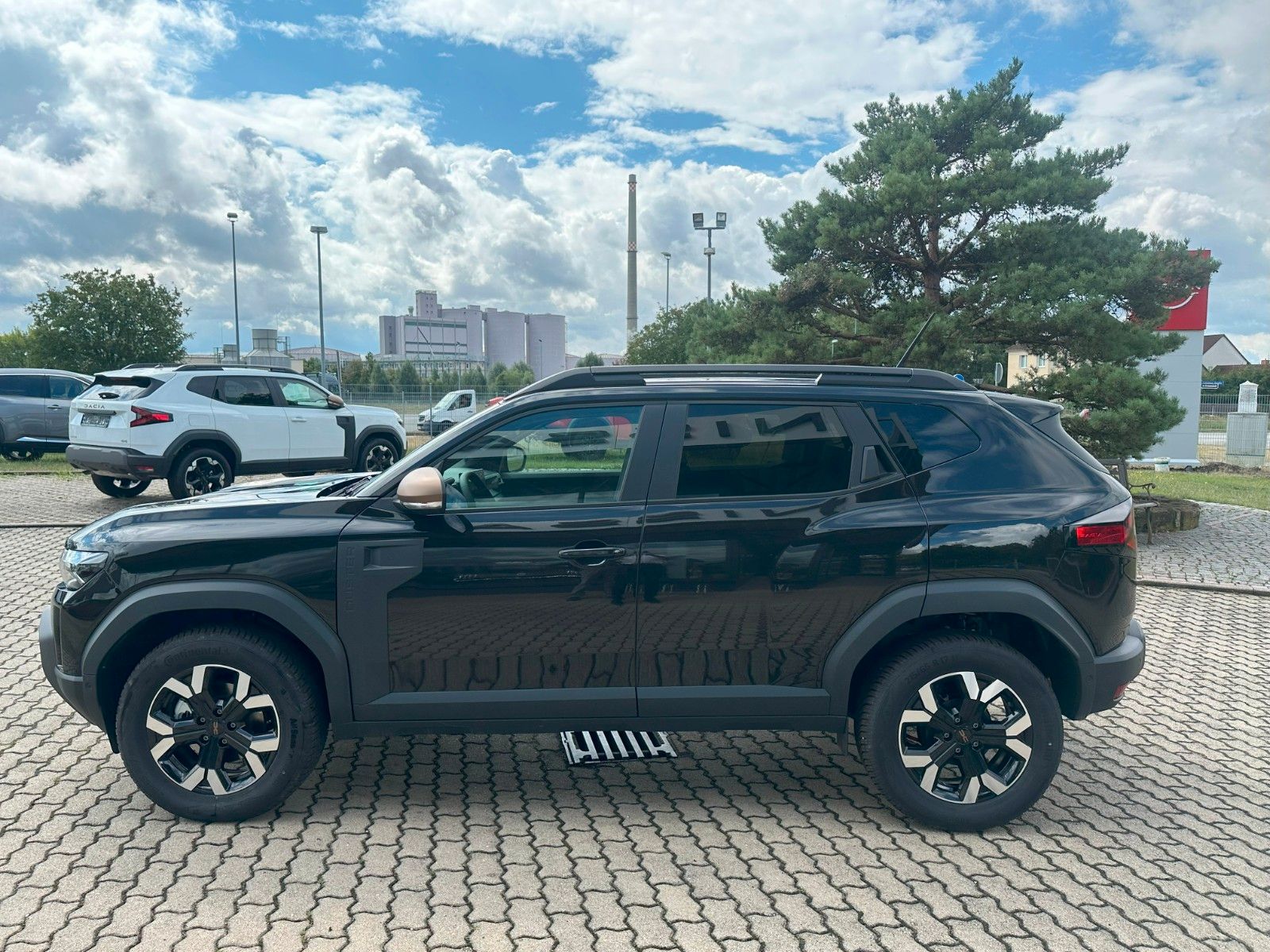 Fahrzeugabbildung Dacia Dacia Duster 4x4 Extreme  AHK   TCE 130