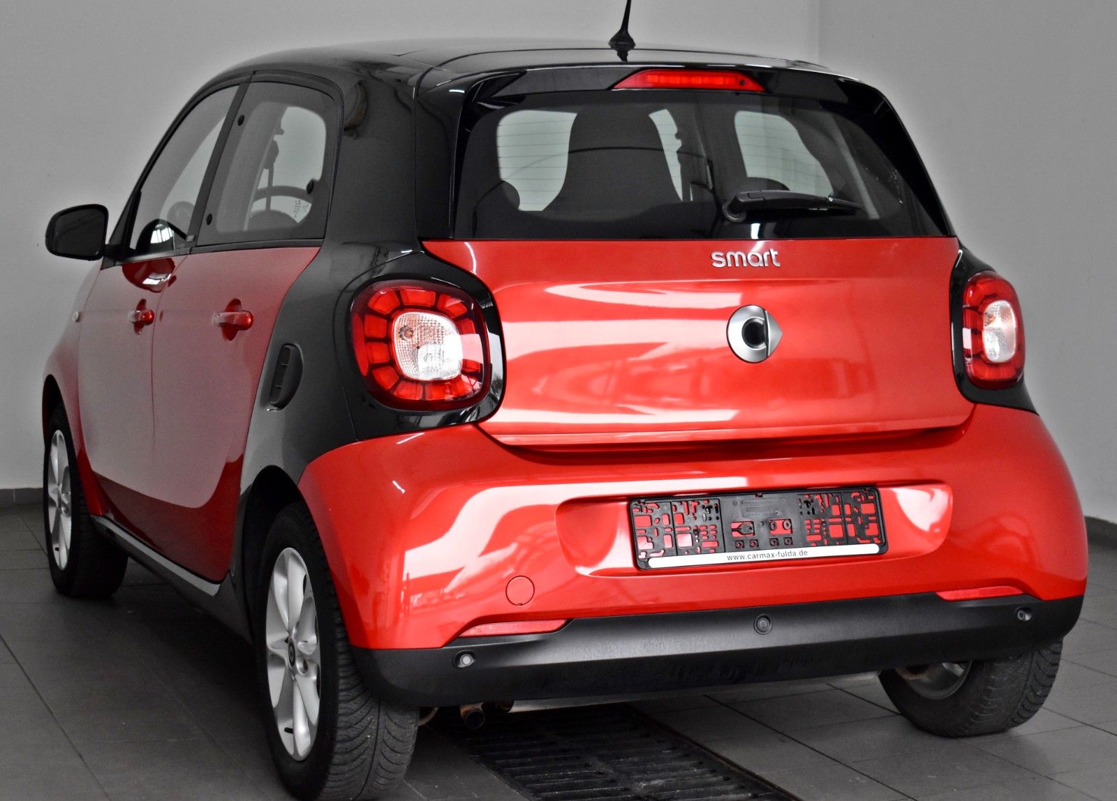 Fahrzeugabbildung Smart ForFour forfour Passion 66kW,Panorama,Navi,SH