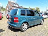 Volkswagen Touran 1.9 TDI * AHK * PDC * TÜV/AU 11-2027 * - VW Touran Gebrauchtwagen in Duisburg