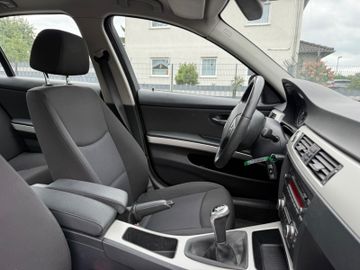 BMW 318 - 9