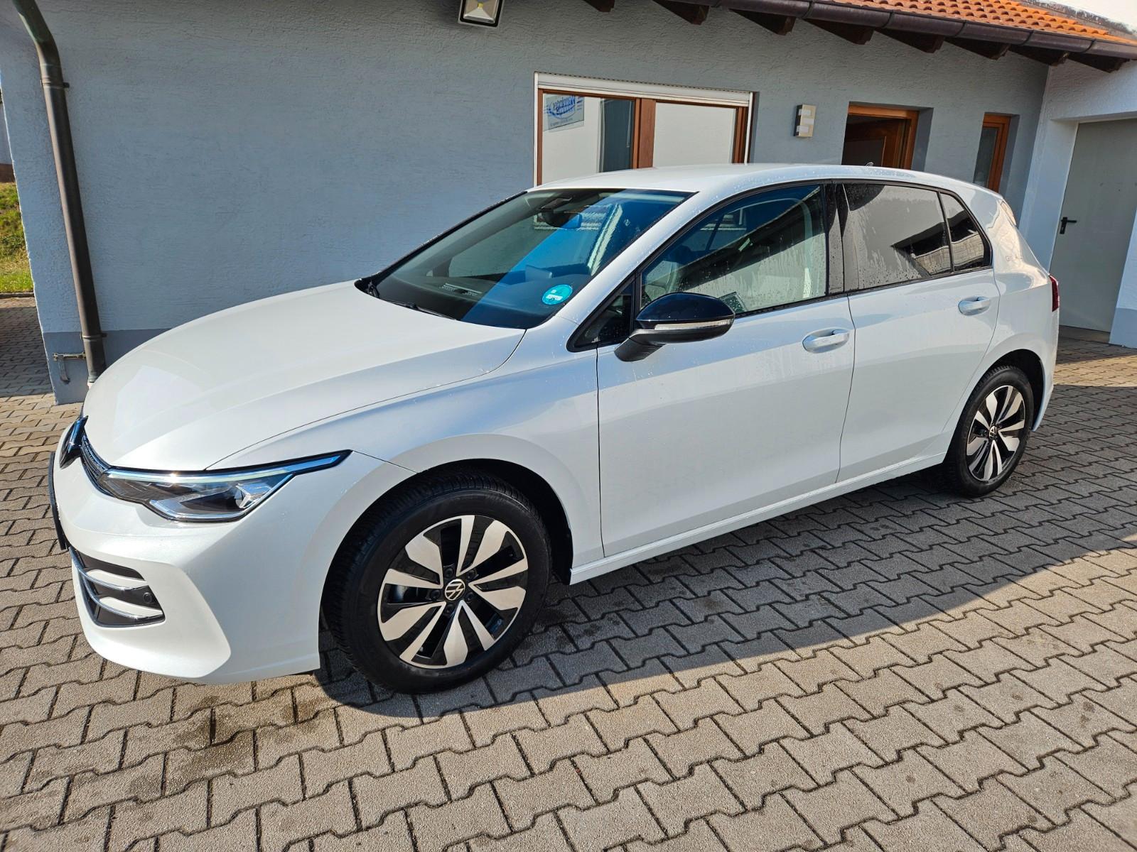 Volkswagen Golf  1.5 eTSI DSG Goal *LED*AHK*ACC*