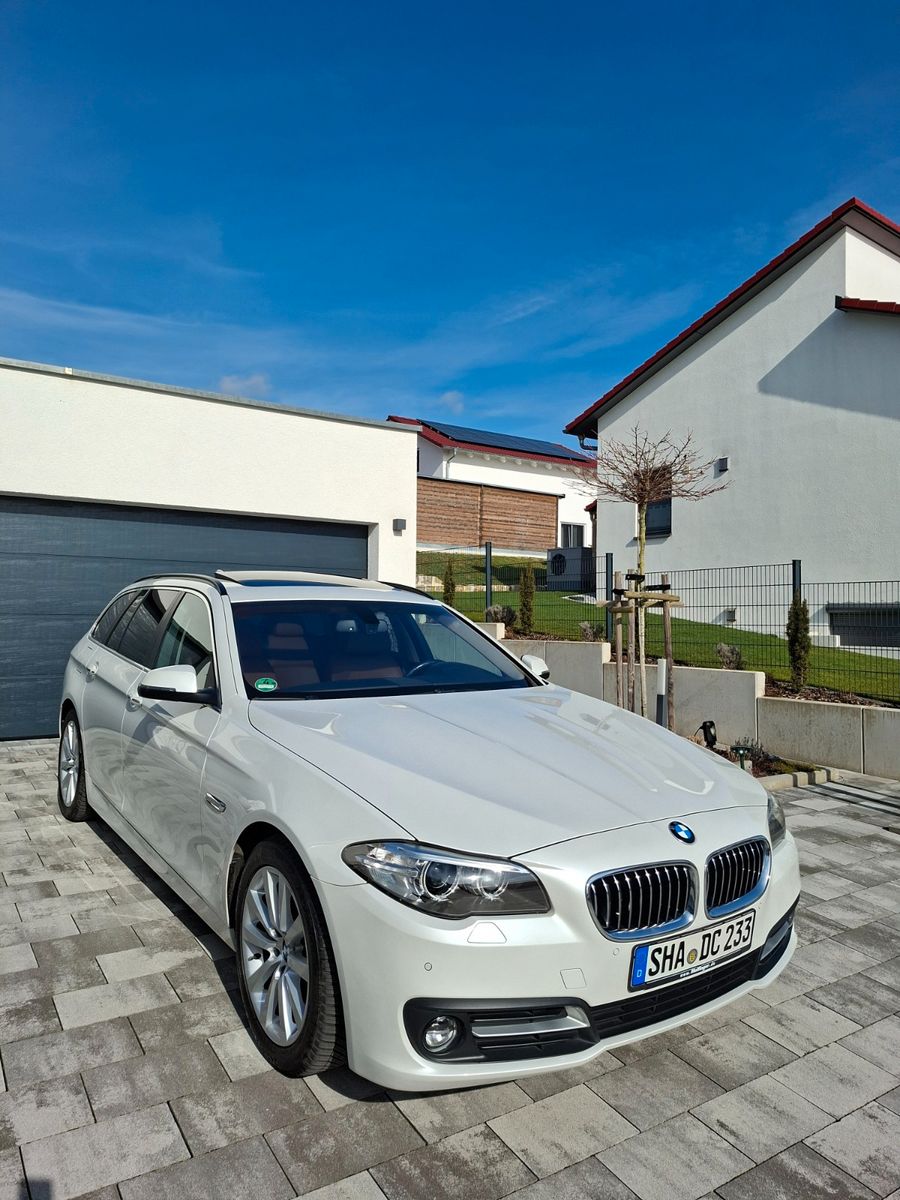 BMW 520d Touring Aut.*Pano-SD Navi /8fach bereift
