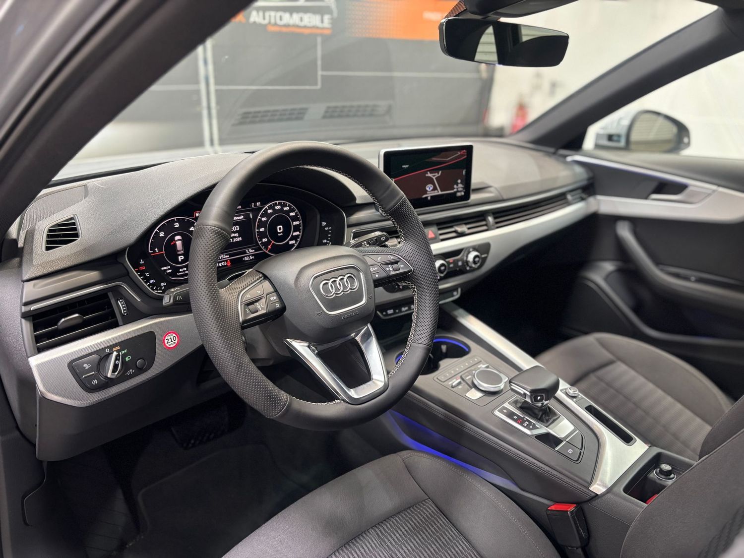 Fahrzeugabbildung Audi A4 2.0 TDI #Kamera#Matrix#ACC#Pano#Virtual