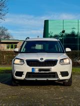 Skoda Yeti 6Gang 110,000km,TÜV,Top Zustand - Skoda Yeti: 1.6