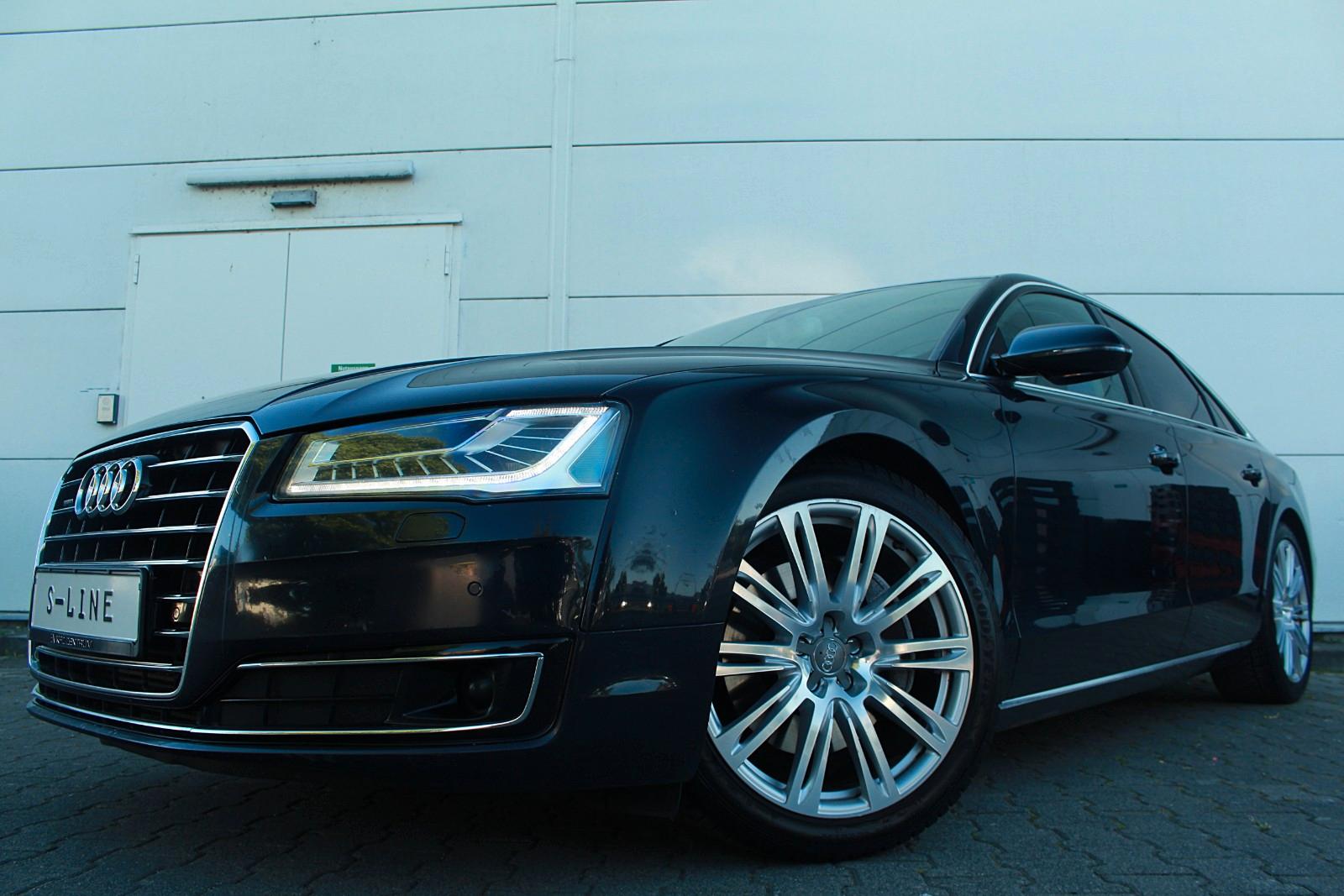 Audi A8 3.0 TDI* Facelift/Exclusive/Alcantara/Voll!