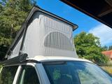 Volkswagen T6 California - blaue Volkswagen T6 California