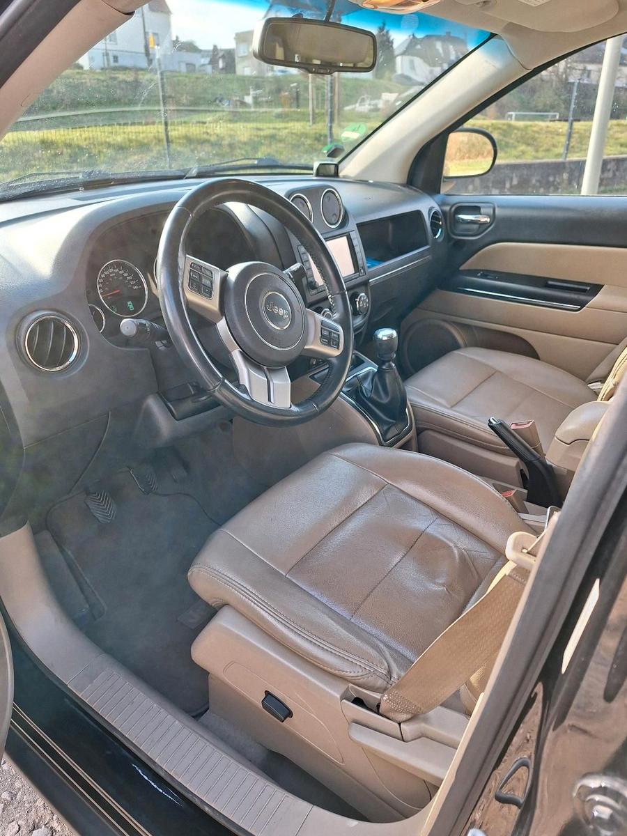 Jeep Compass 2012 — photo 7