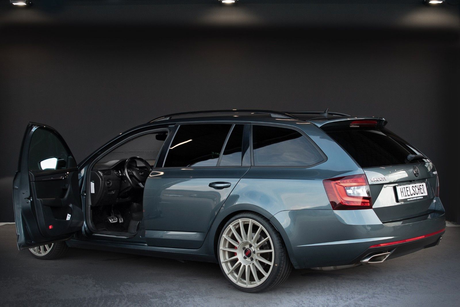 Skoda Octavia 2.0 TSI RS Combi*DSG*LED*NAVI*H&R*20"* foto 22