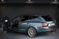 SKODA Octavia 2.0 TSI RS Combi*DSG*LED*NAVI*H&R*20"*