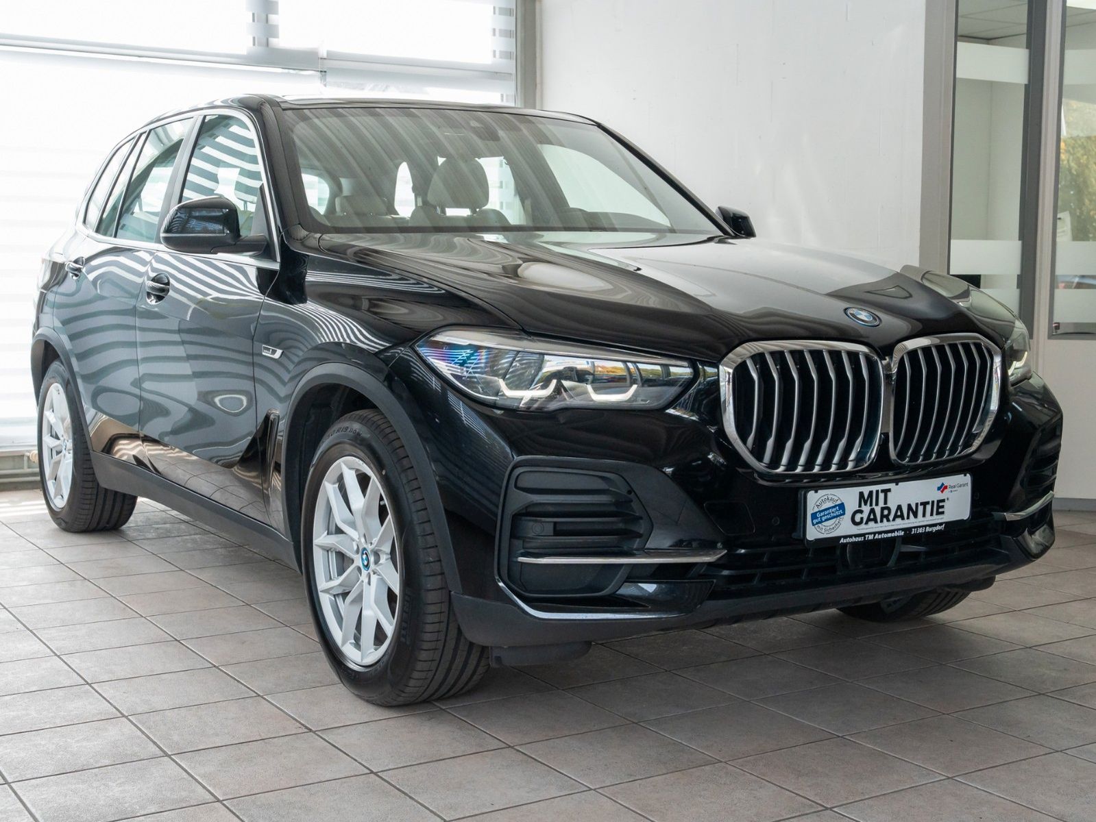 BMW X5 xD45e HeadUp DA KomfZug 2xLuftfed. SportS. imagem 3