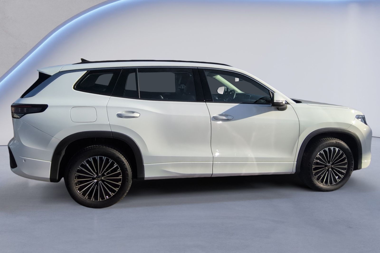 Tayron 1.5 eTSI eHybrid DSG Life KAMERA+AHK+