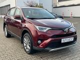 Toyota RAV 4 2,0-l-D-4D Comfort 4x2 - Toyota RAV 4 in Solingen