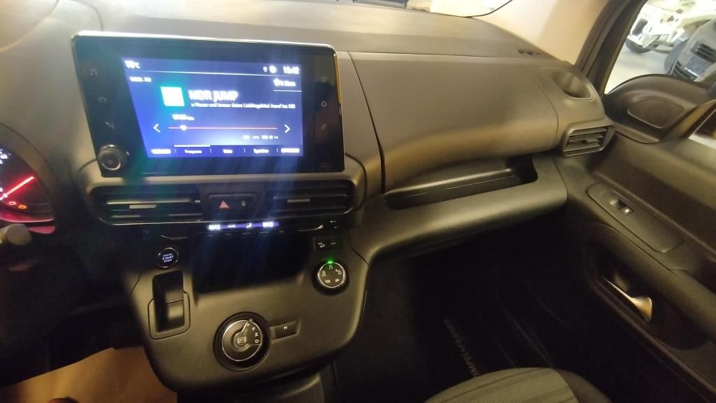 Erstes Annaberger Autohaus -  Opel Combo Life AT  Innovation, XL, 7-Sitze,GripGo,Ka - Bild 13