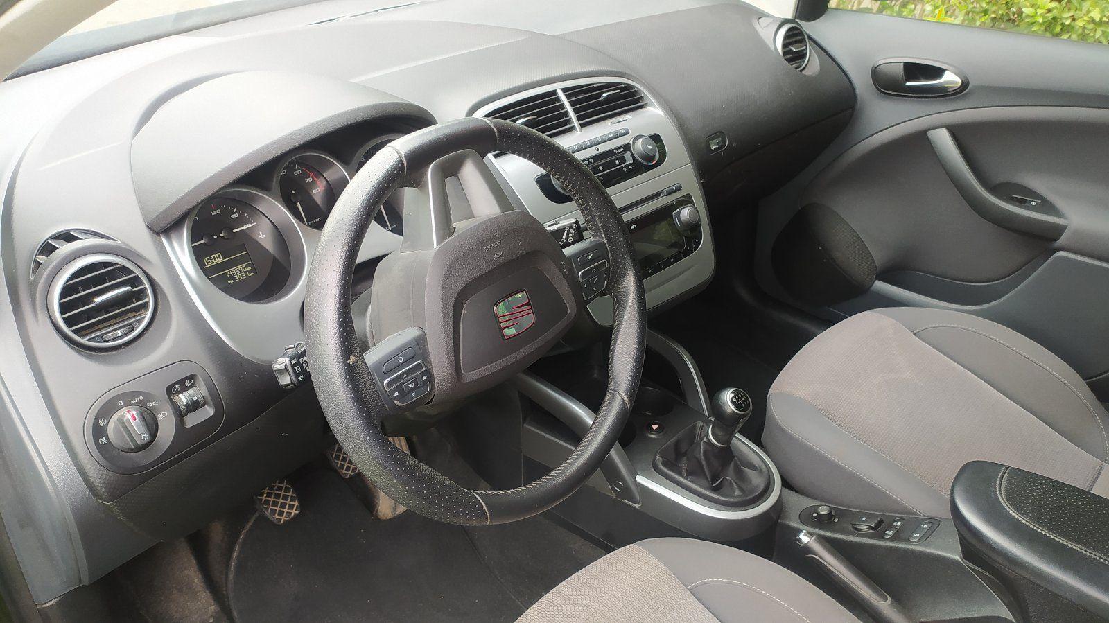 Seat Altea XL 2010 — interior