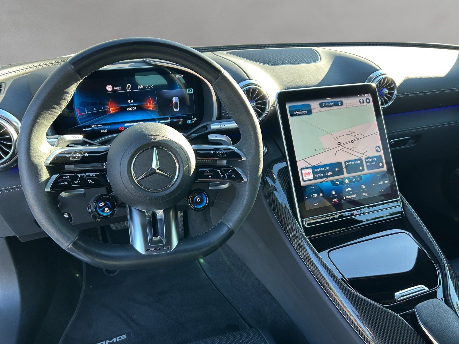 Fahrzeugabbildung Mercedes-Benz SL63 Prem+ DYNAMIC+ Lift KERAMIK BurmeHigh MAGNO