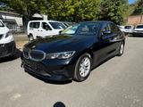 BMW 318 d Advantage Autom. 1.Hand/Hu&Insp Neu - BMW 318: Schwarz, 318d
