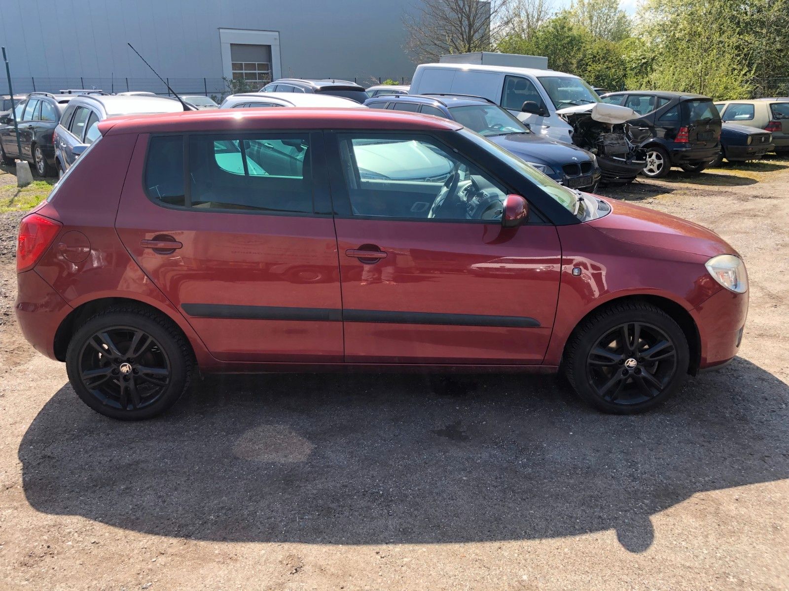 Fahrzeugabbildung SKODA Fabia Ambiente Heckschaden