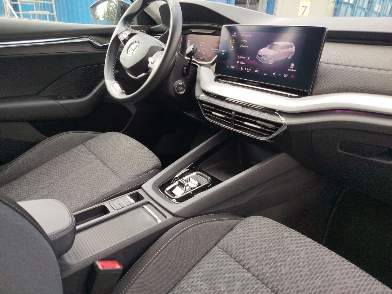 Fahrzeugabbildung SKODA Octavia Combi Style TD110/2.0A7F, AHK