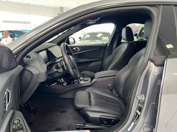 صورة 10 لـ 2023 BMW M235