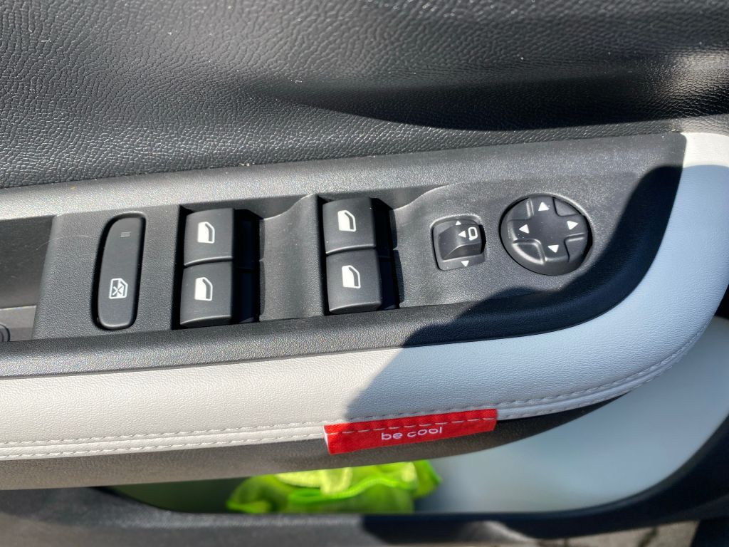 Fahrzeugabbildung Citroën C3 Aircross Hybrid 145 ë-DSC6 MAX *Winter-Paket*