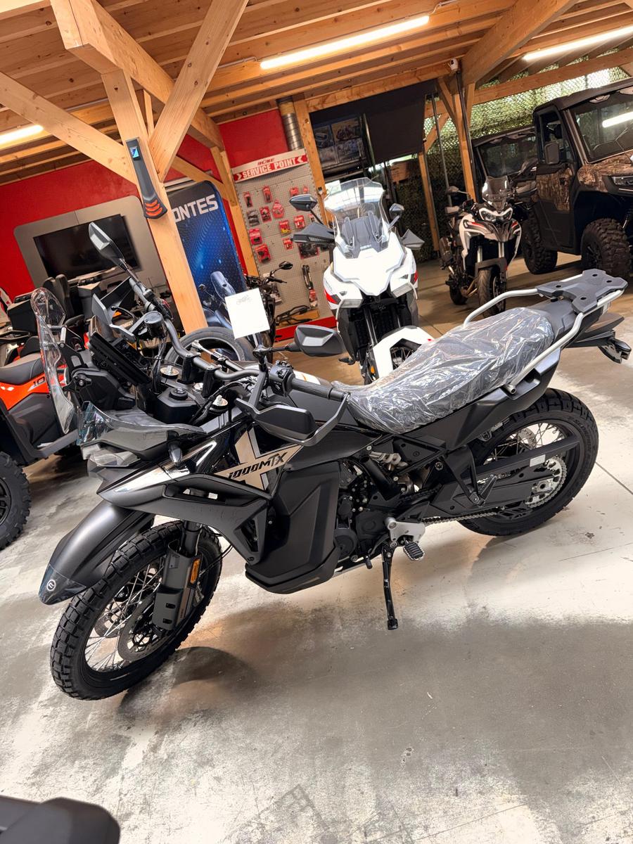 CFMOTO 1000MT-X + 1000MTX Comfort