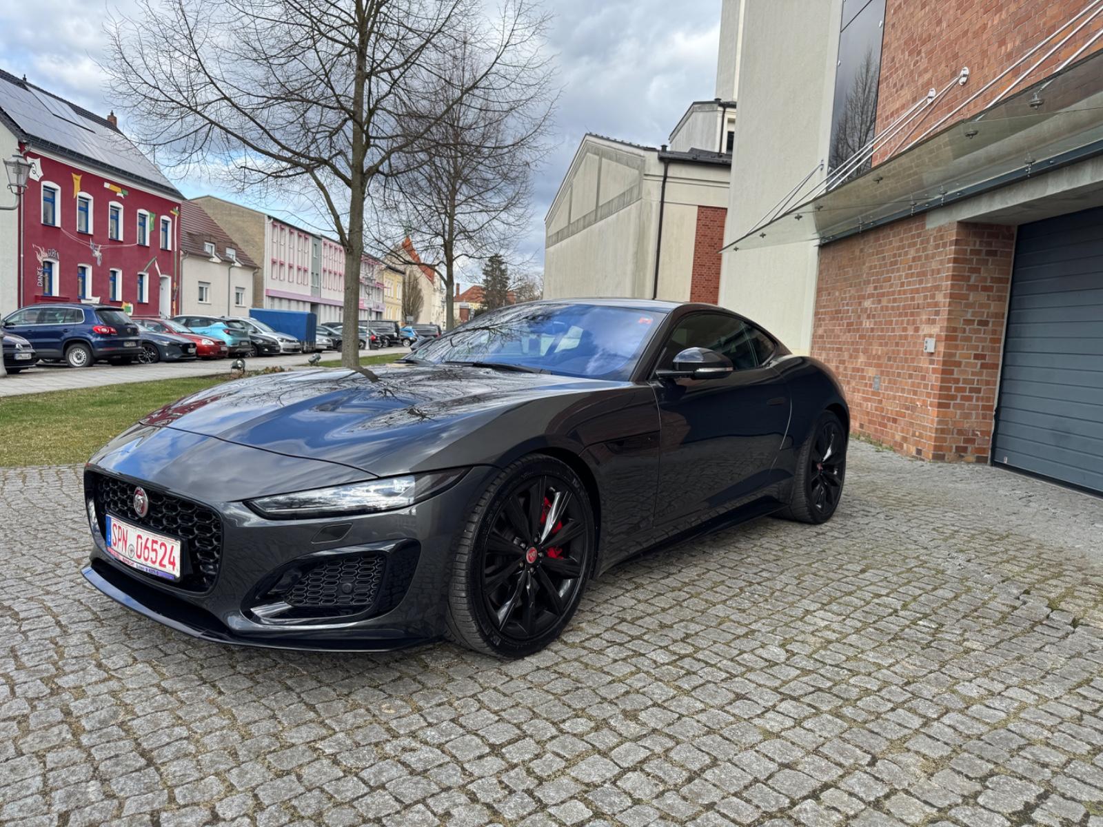 Jaguar F-TYPE Coupe R AWD P575
