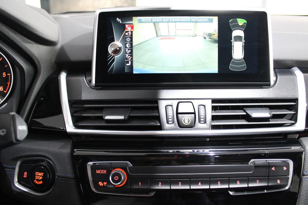 BMW 220