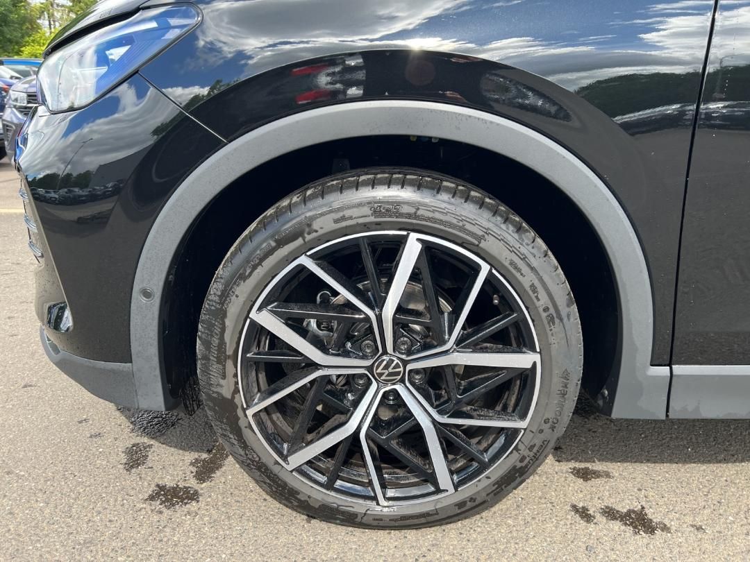 Fahrzeugabbildung Volkswagen Tiguan Elegance Elegance,AHK,Design,,Dark,,20,Pa