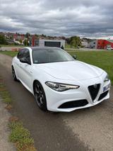 Alfa Romeo Giulia Veloce Q4 - Alfa Romeo: Veloce