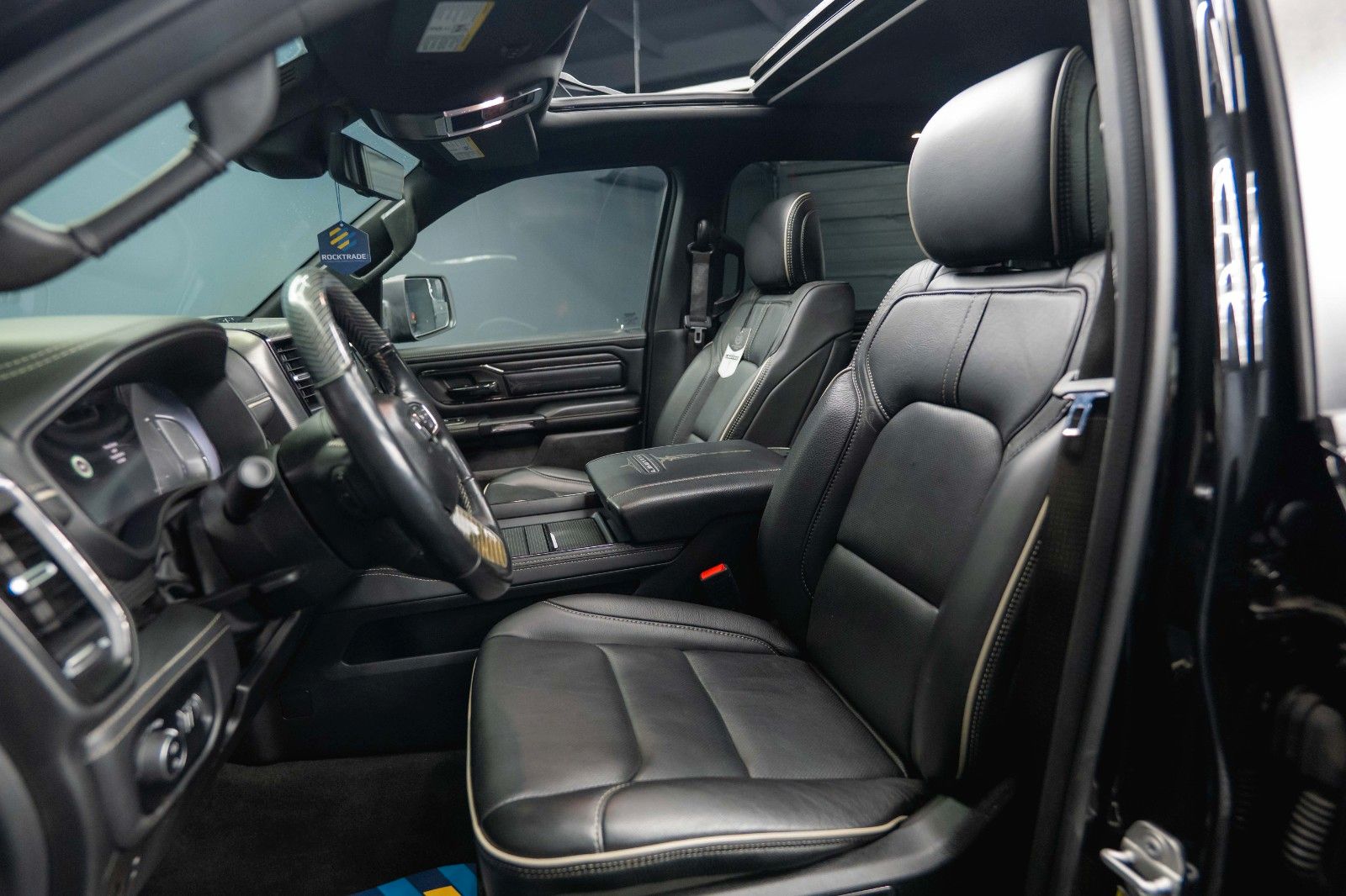 Fahrzeugabbildung Dodge RAM 5.7 V8 HEMI 4x4 LIMITED Offroad 100% Options