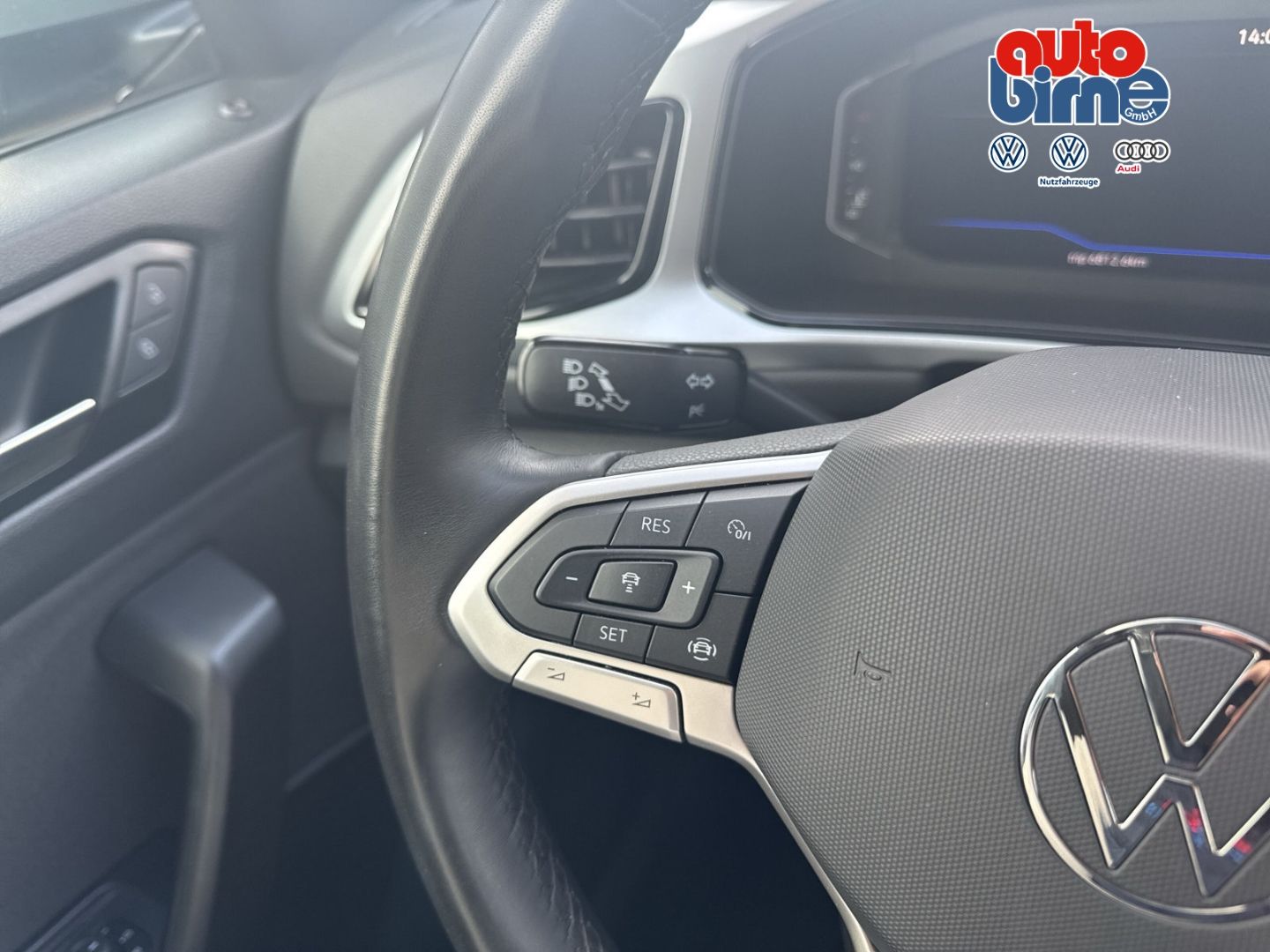 T-Roc 2.0 TDI Life Navi Dig. Cockpit LED ACC Car