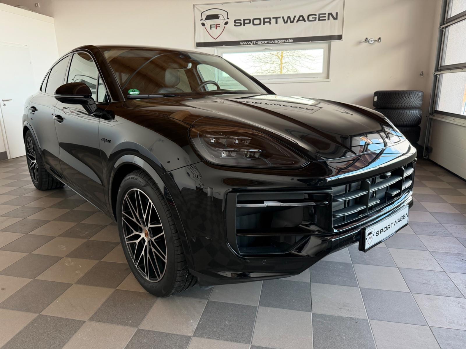 Porsche Cayenne E-Hybrid Coupe Black Edition