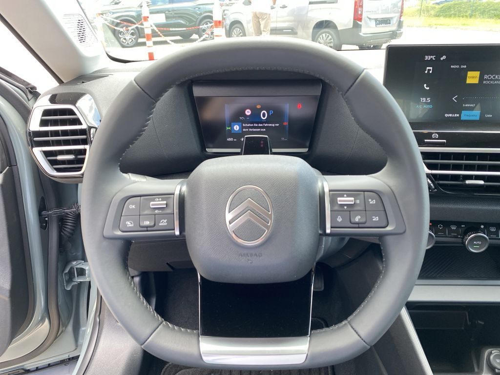 Fahrzeugabbildung Citroën C4 Hybrid 145 PLUS *Allwetterreifen*beh. Frontsc