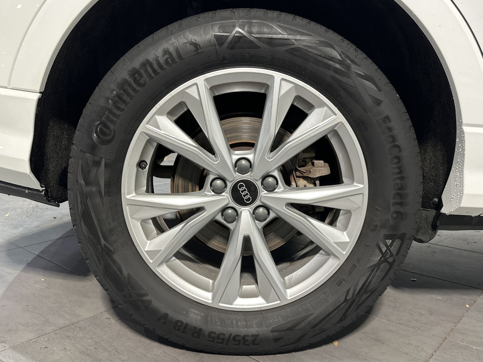 Fahrzeugabbildung Audi Q3 45 TFSI e S-Line NAV+LED+VCOCK+DAB+SHZ+1HD+PP