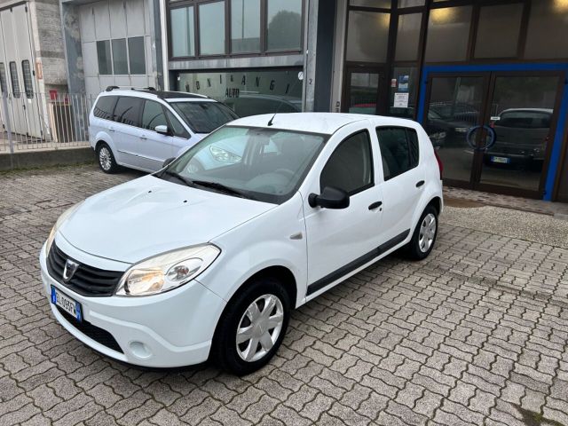 Dacia Sandero NEOPATENTATI 1.6 8V GPL 85CV