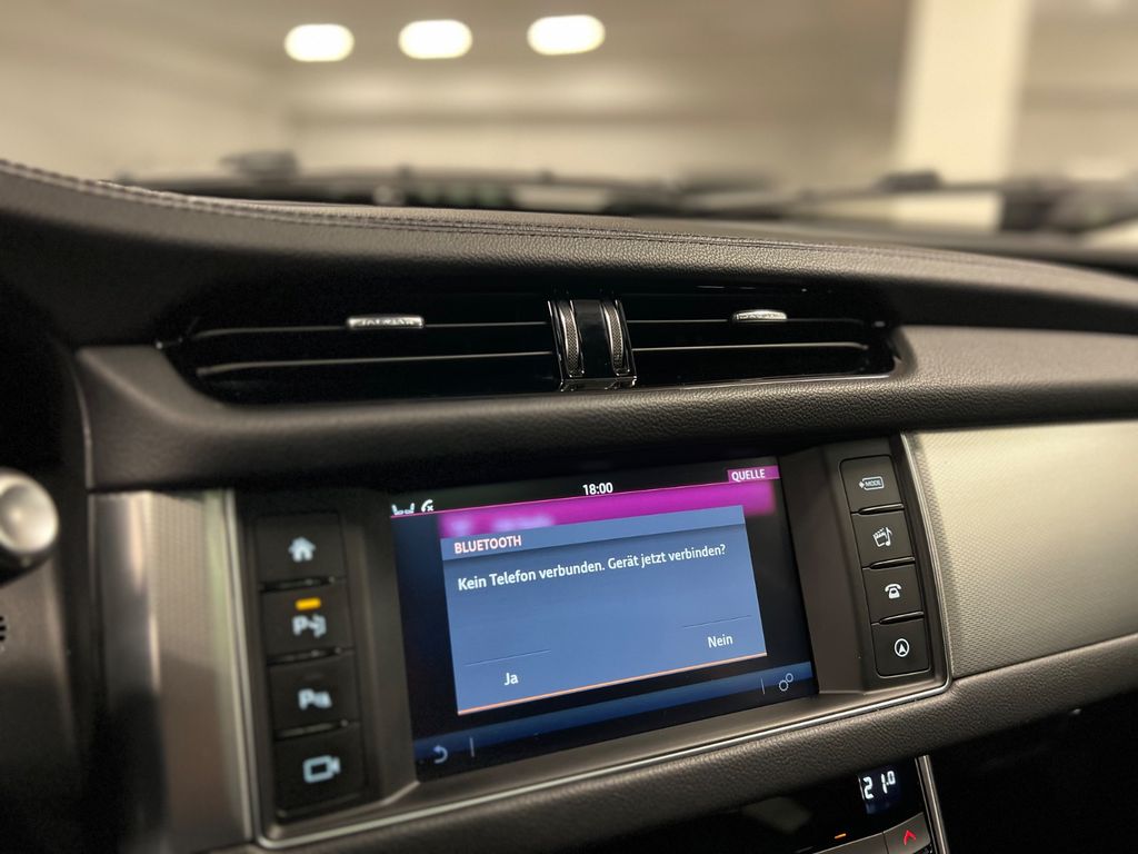 Jaguar XF Prestige/ 1.HAND/ 84.tKM/ 2016/ GARANTIE/ Jaguar XF Prestige/ 1.HAND/ 84.tKM/ 2016/ GARANTIE/