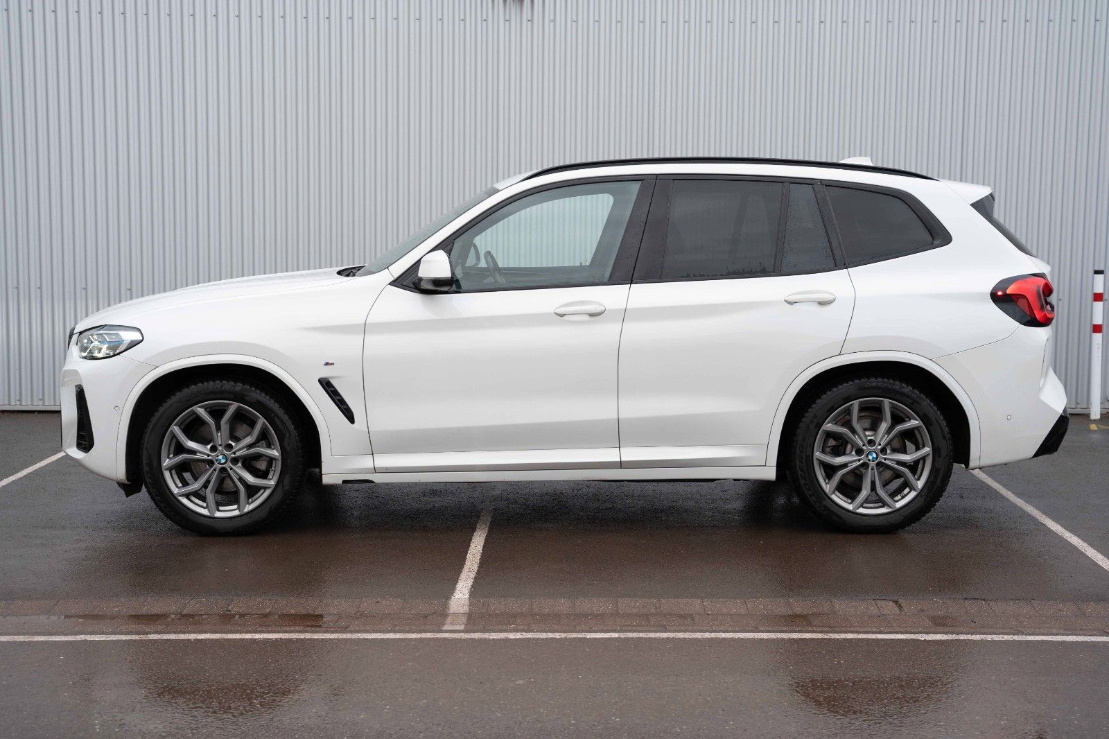 Fahrzeugabbildung BMW X3 XDRIVE 20D M SPORT LED PANO KAM 1.HD WLAN DAB