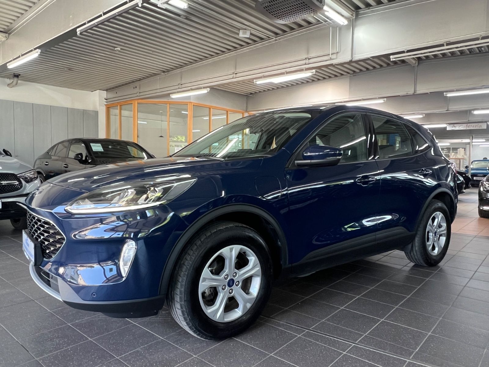 Ford Kuga 2,5 Plug-In Hybrid Cool & Connect SUPER imagem 2