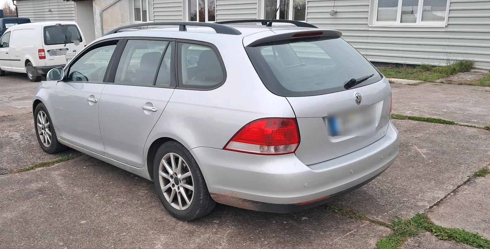 Volkswagen Golf 2008 — interior