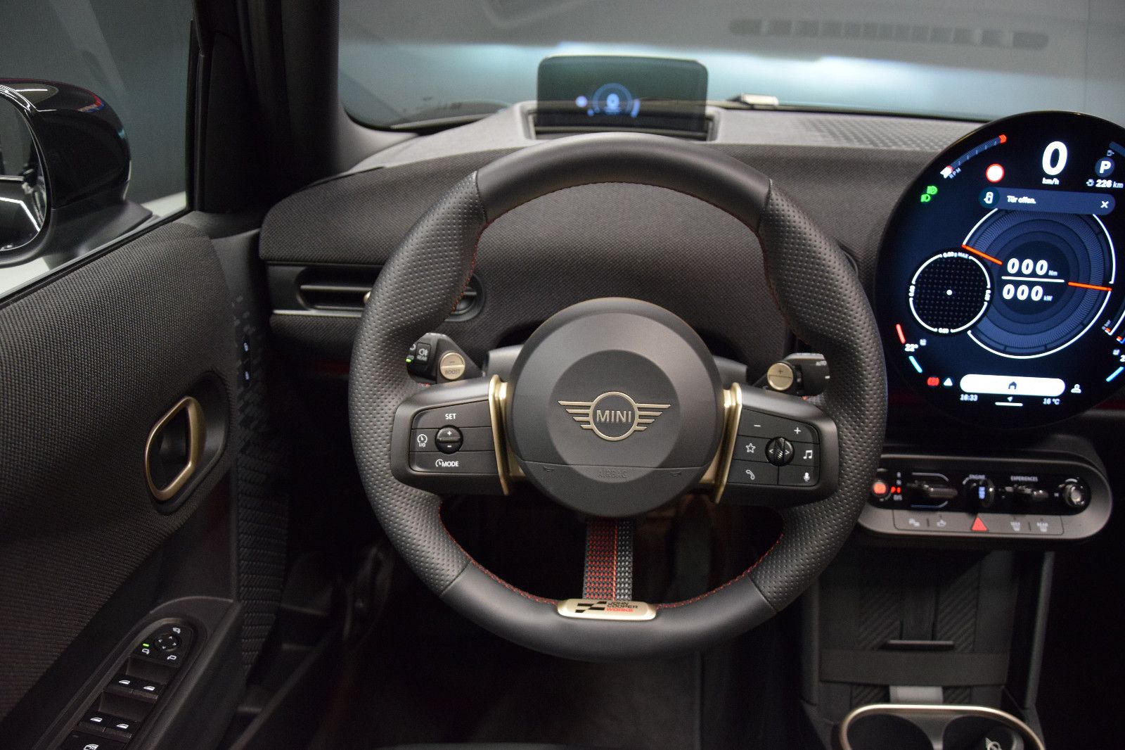 Fahrzeugabbildung MINI Cooper C John Cooper Works Trim HuD Pano Leder