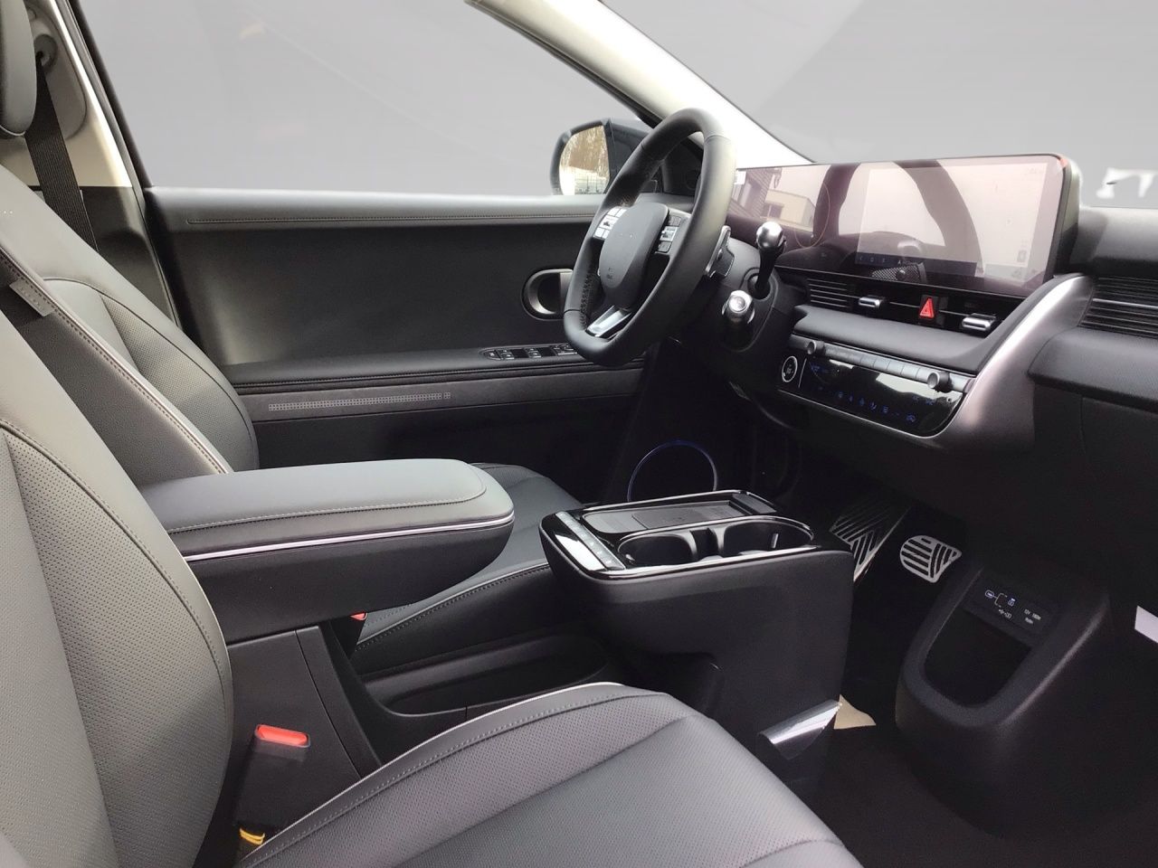 Fahrzeugabbildung Hyundai IONIQ 5 UNIQ *Panorama-Glasdach* 4xSHZ ACC AUT