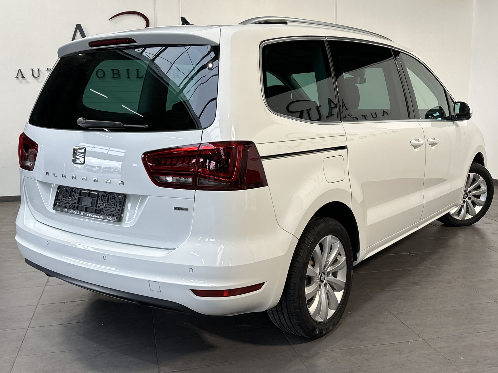 Fahrzeugabbildung SEAT Alhambra 2.0 TDI DSG 4Drive Style NAV+AHK+PANO