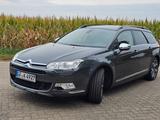 Citroën C5 CrossTourer BlueHDi 180 S&S EAT6 CrossTourer - Citroën C5: mit Anhängerkupplung