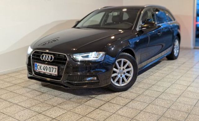 Audi A4 Avant Attraction 150 ps S line Multi tronic