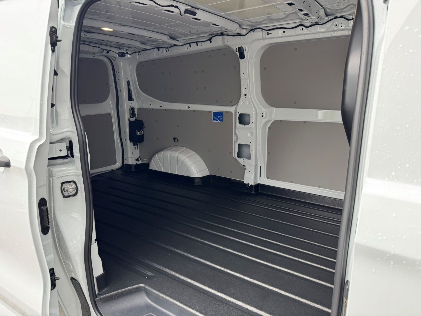 Volkswagen T7 Transporter - Bild 8
