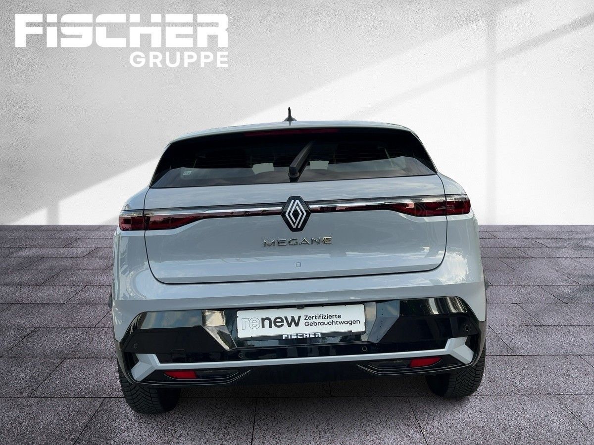 Fahrzeugabbildung Renault Megane E-TECH 130 EV40 CCS Kamera boost charge - mit KI generiert/bearbeitet