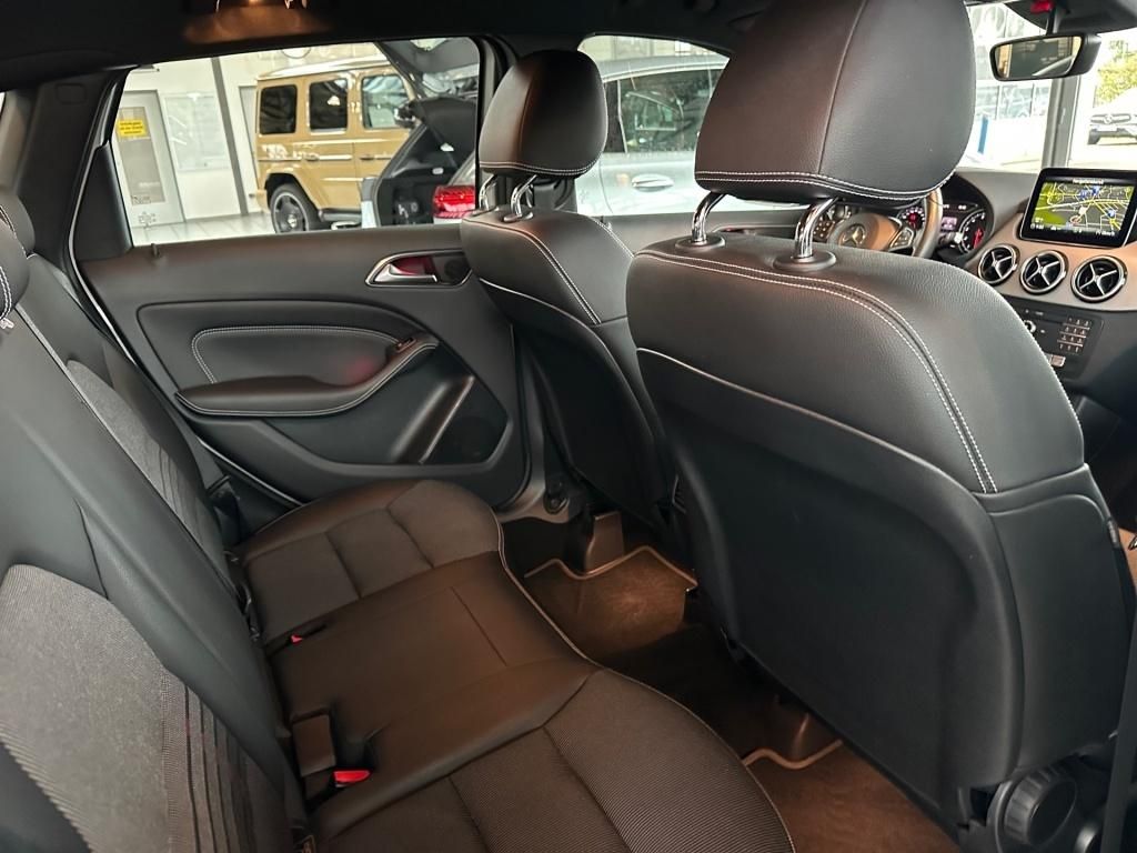 Fahrzeugabbildung Mercedes-Benz B 200 S-Tourer AHK Totwi. LED SHZ Ambiente Navi